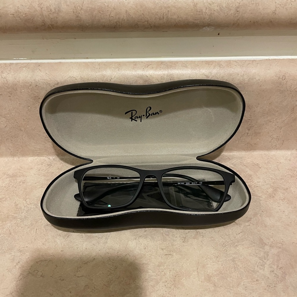 RayBan eyeglasses frame RB7053